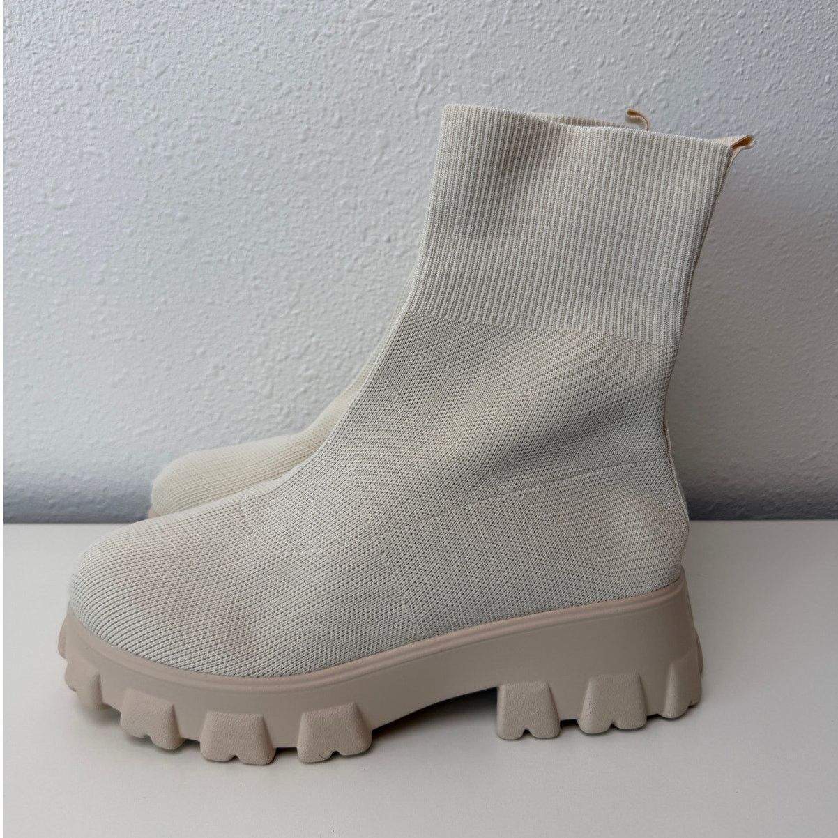 Other Cream Knit Platform Sock Booties Chunky Lug Sole Boots 7 Size US 7 / IT 37 - 7 Thumbnail