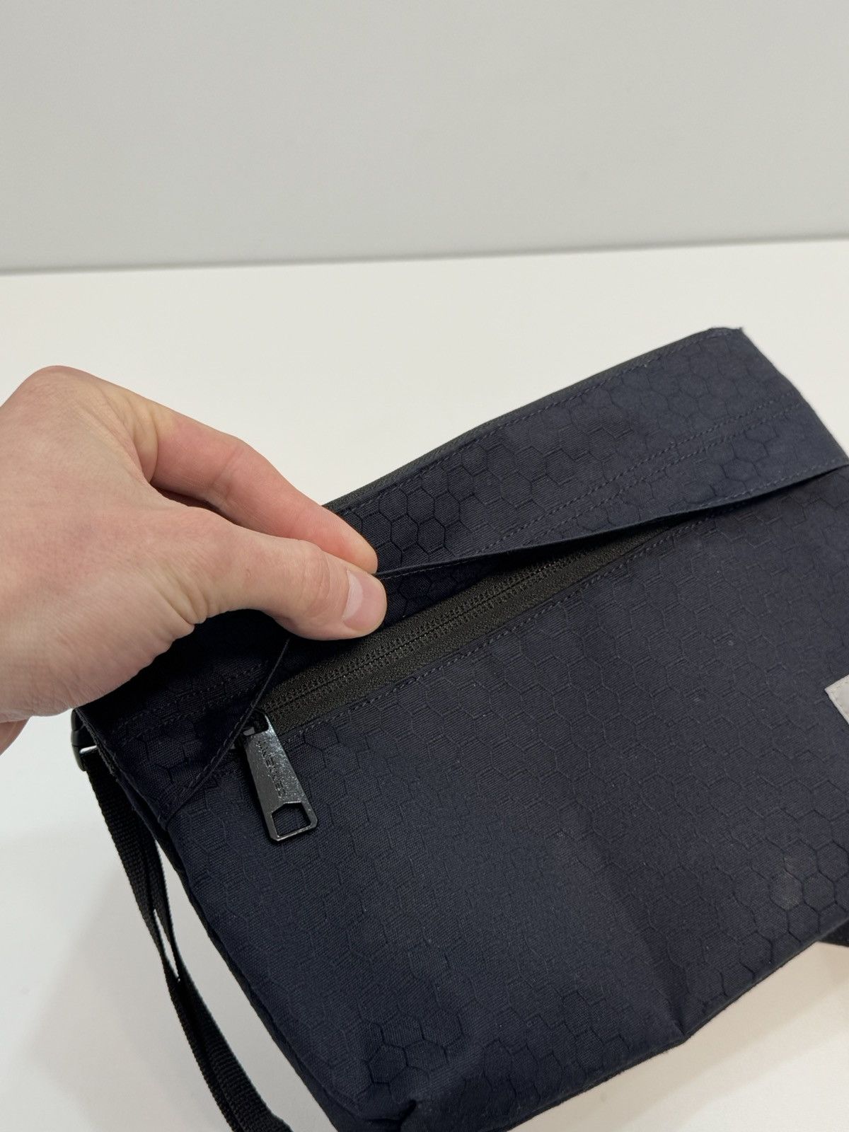 Other Carhartt Mini Bag Messenger Y2K style Leon Strap Size ONE SIZE - 10 Thumbnail