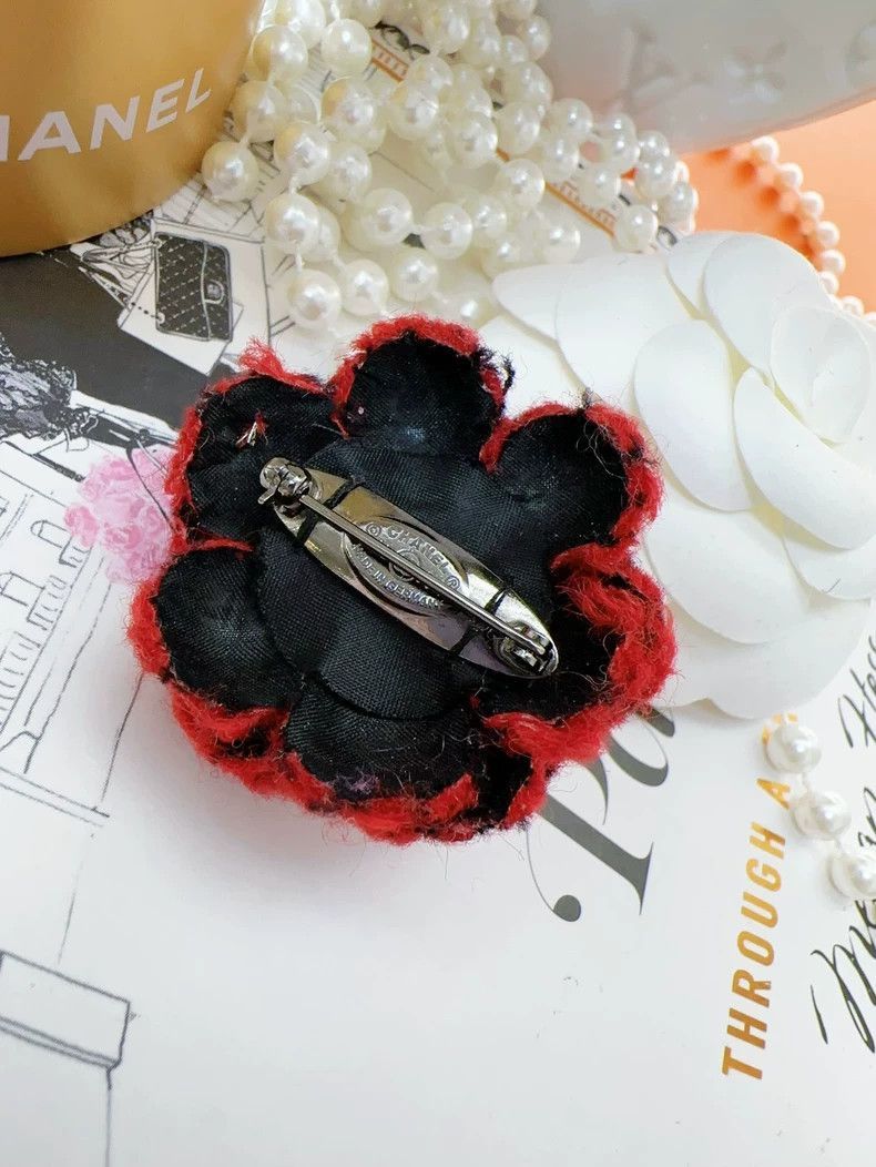 Chanel Chanel Red Mini Camellia Brooch Size ONE SIZE - 5 Thumbnail