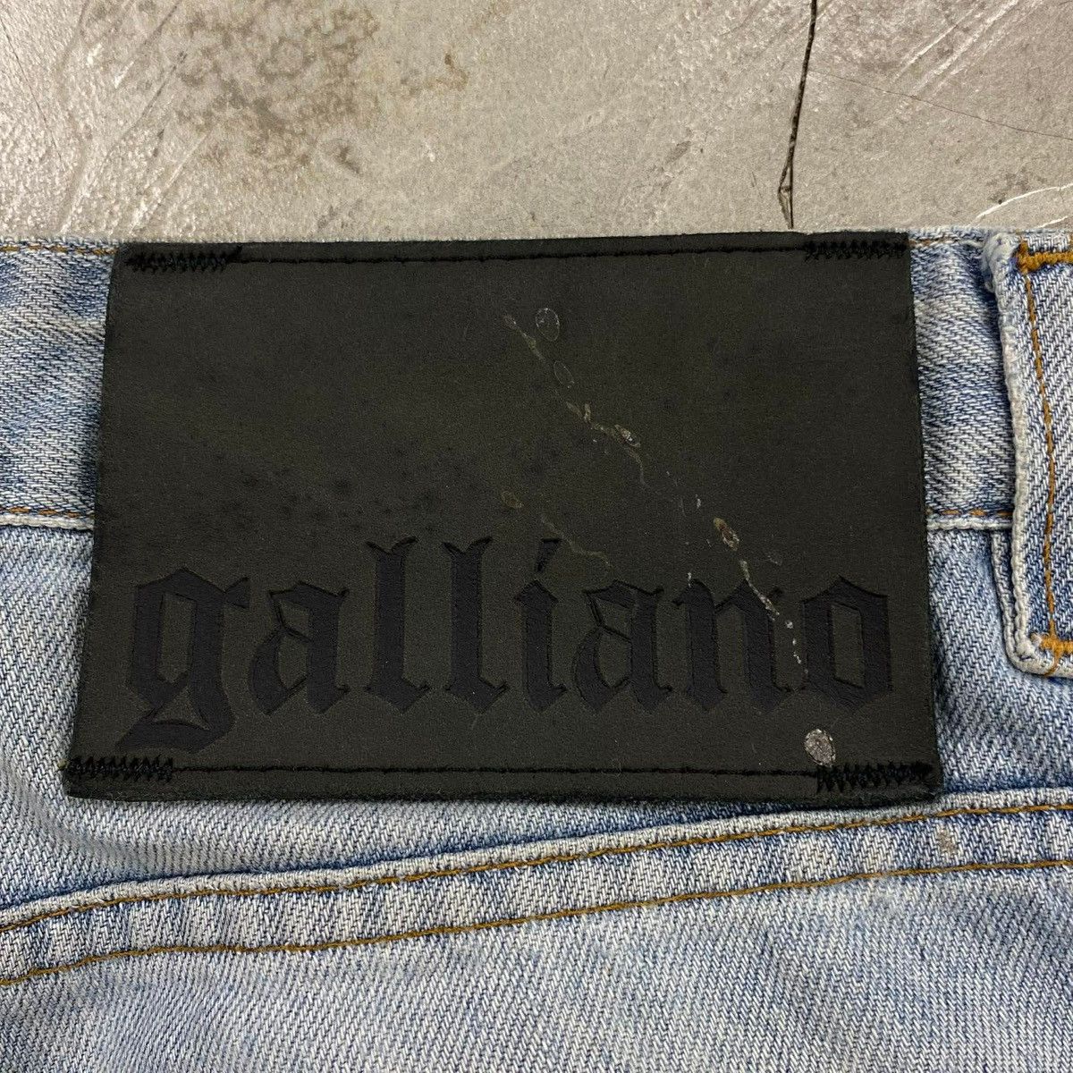 John Galliano News Paper Print Distressed Jeans Size US 32 / EU 48 - 16 Thumbnail