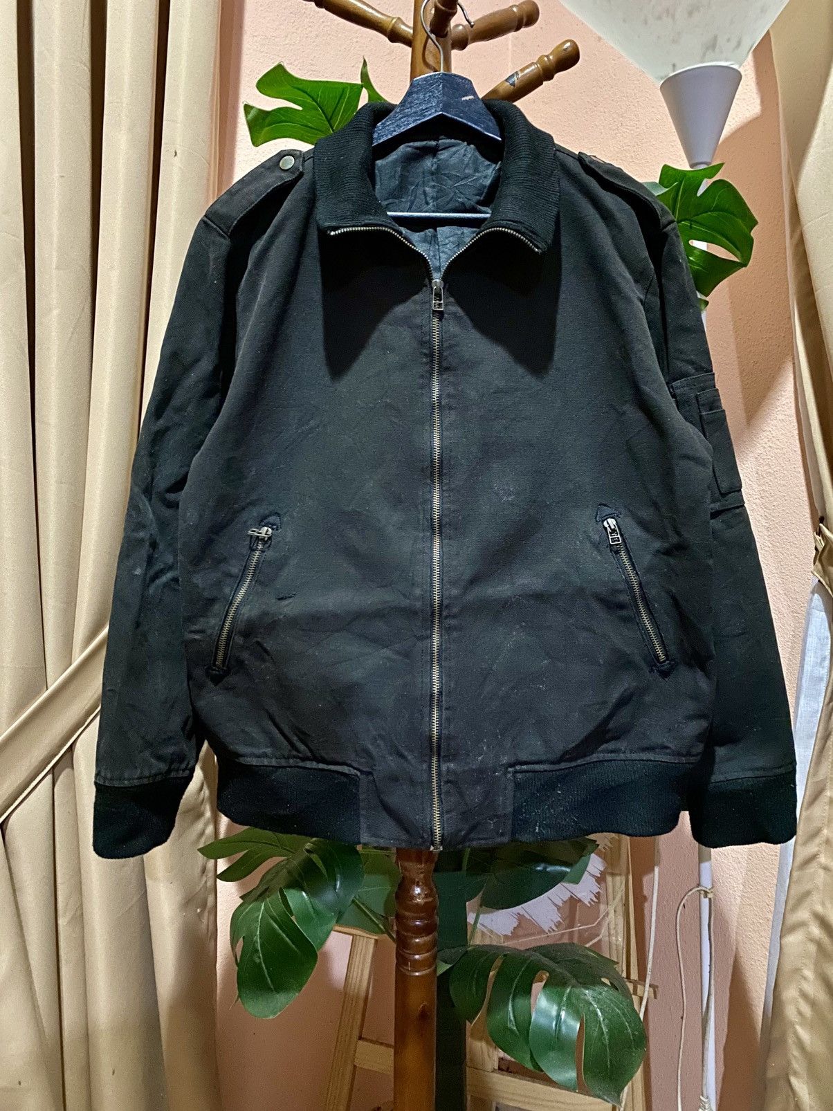 Japanese Brand Vomanie Black Canvas Bomber Jacket Military-Style Workwear Size US L / EU 52-54 / 3 - 3 Thumbnail