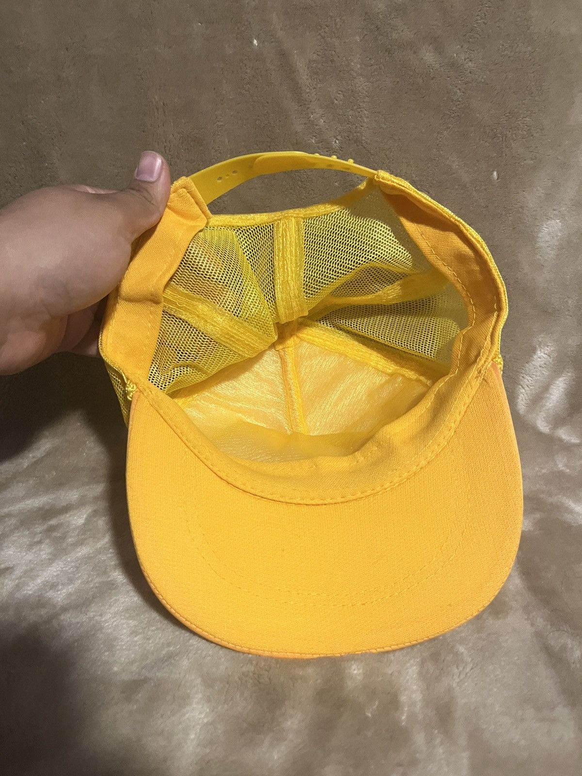 Hanes × Pineapple Connection × Vintage Vintage 80’s 90’s PT Great Giant Pineapple Co. trucker hat Size ONE SIZE - 5 Thumbnail