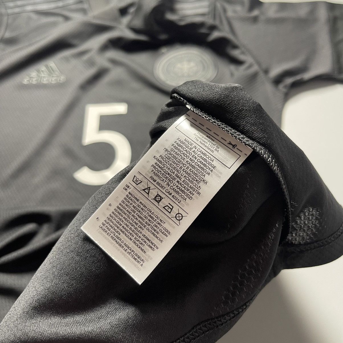 Adidas GERMANY ADIDAS 2020 EURO FOOTBALL AWAY JERSEY #5 HUMMELS Size US S / EU 44-46 / 1 - 8 Thumbnail