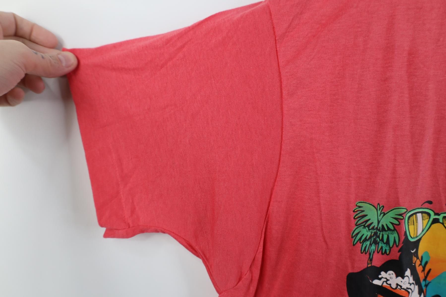 Vintage Vintage 80s Streetwear Two Can Toucan Bird Beach T-Shirt Size L / US 10 / IT 46 - 8 Thumbnail