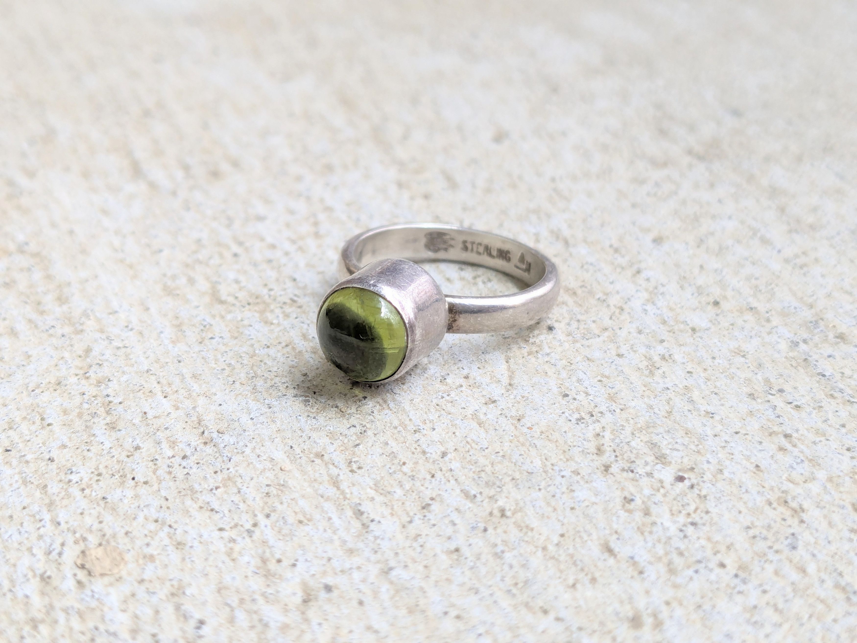 Other Vintage Sterling Silver Ring Green Peridot 6 Modern Abstract Size ONE SIZE - 1 Thumbnail