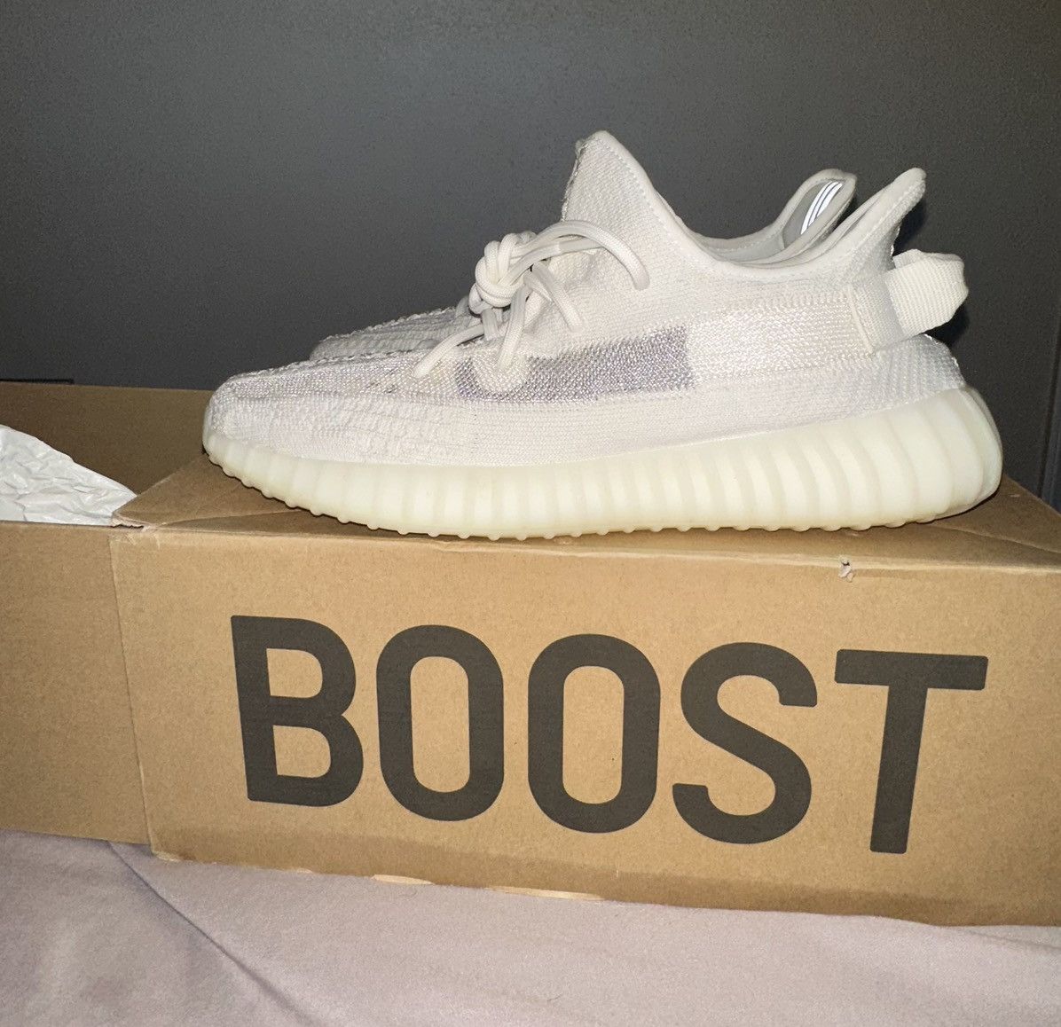 Yeezy Adidas Yeezy Boost 350 V2 Size US 10 / EU 43 - 1 Thumbnail