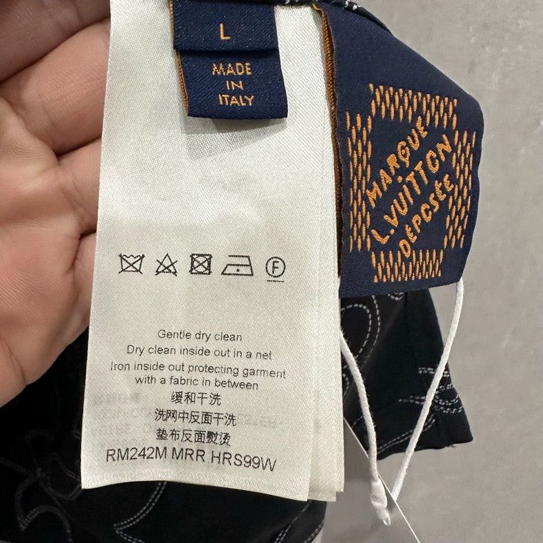 Louis Vuitton Louis Vuitton Printed single-breasted shirt with loose sho Size US L / EU 52-54 / 3 - 5 Thumbnail