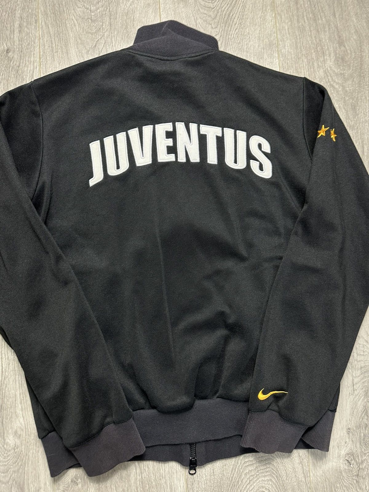 Adidas × Vintage Vintage Juventus Track Top Jacket Football Training 2000s Size US L / EU 52-54 / 3 - 14 Thumbnail