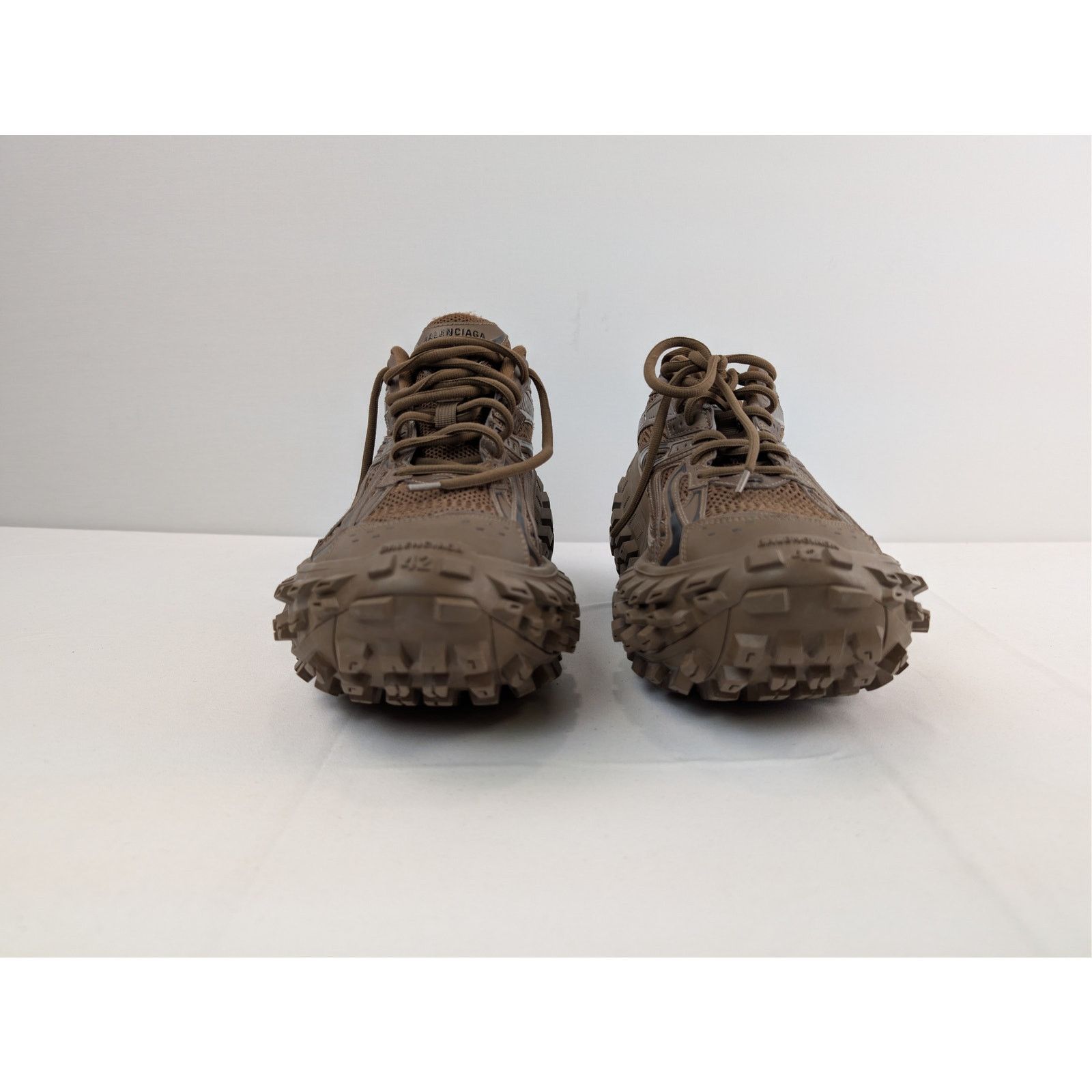 Balenciaga o1rshd1 Monocolor Bouncer Light Worn Out Sneakers in Brown Size US 9 / EU 42 - 9 Thumbnail