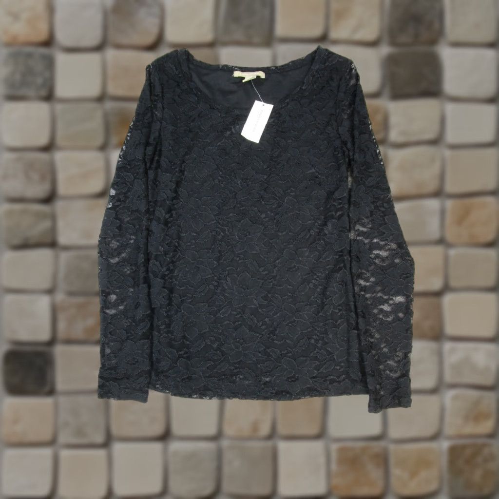 Banana Republic VINTAGE Banana Republic Blouse Shirt Womens XS Long Sleeve Black Embroidered Nylon Top 90s Womens Size XS / US 0-2 / IT 36-38 - 1 Thumbnail