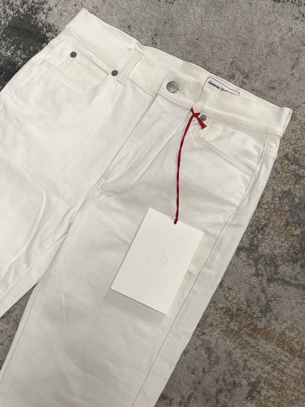 Alexander McQueen Alexander McQueen high-waisted flared jeans Size US 27 - 8 Thumbnail
