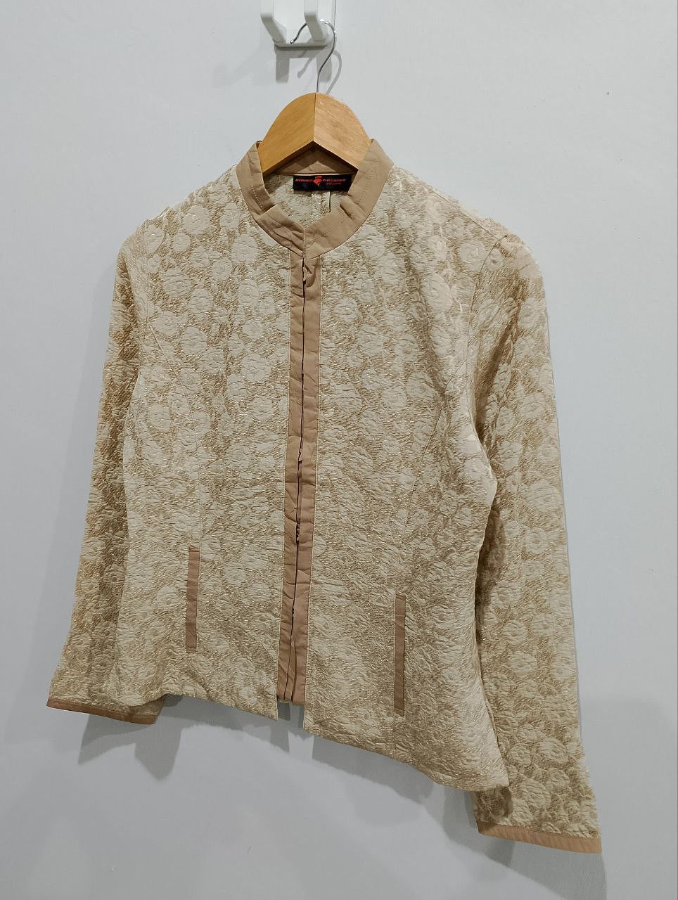 If Six Was Nine HIROKO KOSHINO Silk Knitted Tan Jacquard Floral Jacket Size M / US 6-8 / IT 42-44 - 3 Thumbnail