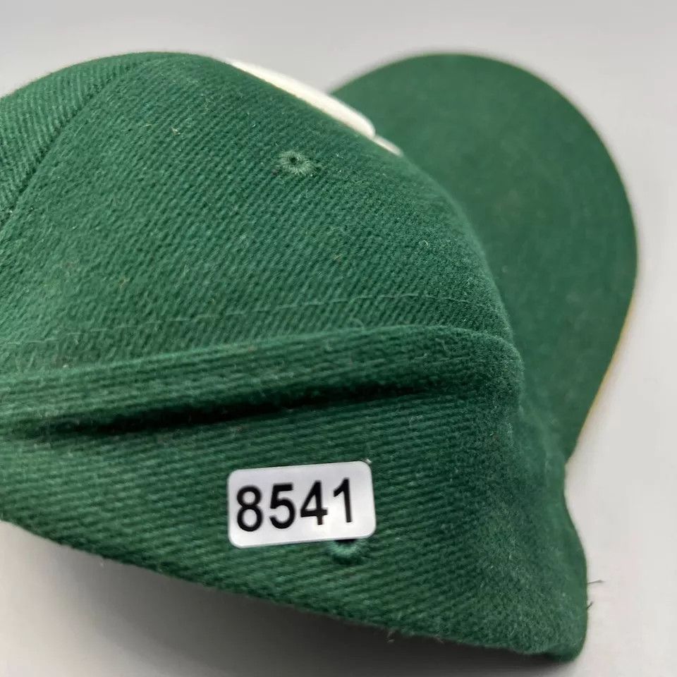 Steve And Barrys Michigan State Spartans Hat Men Steve & Barry's Fitted Cap Size ONE SIZE - 9 Thumbnail