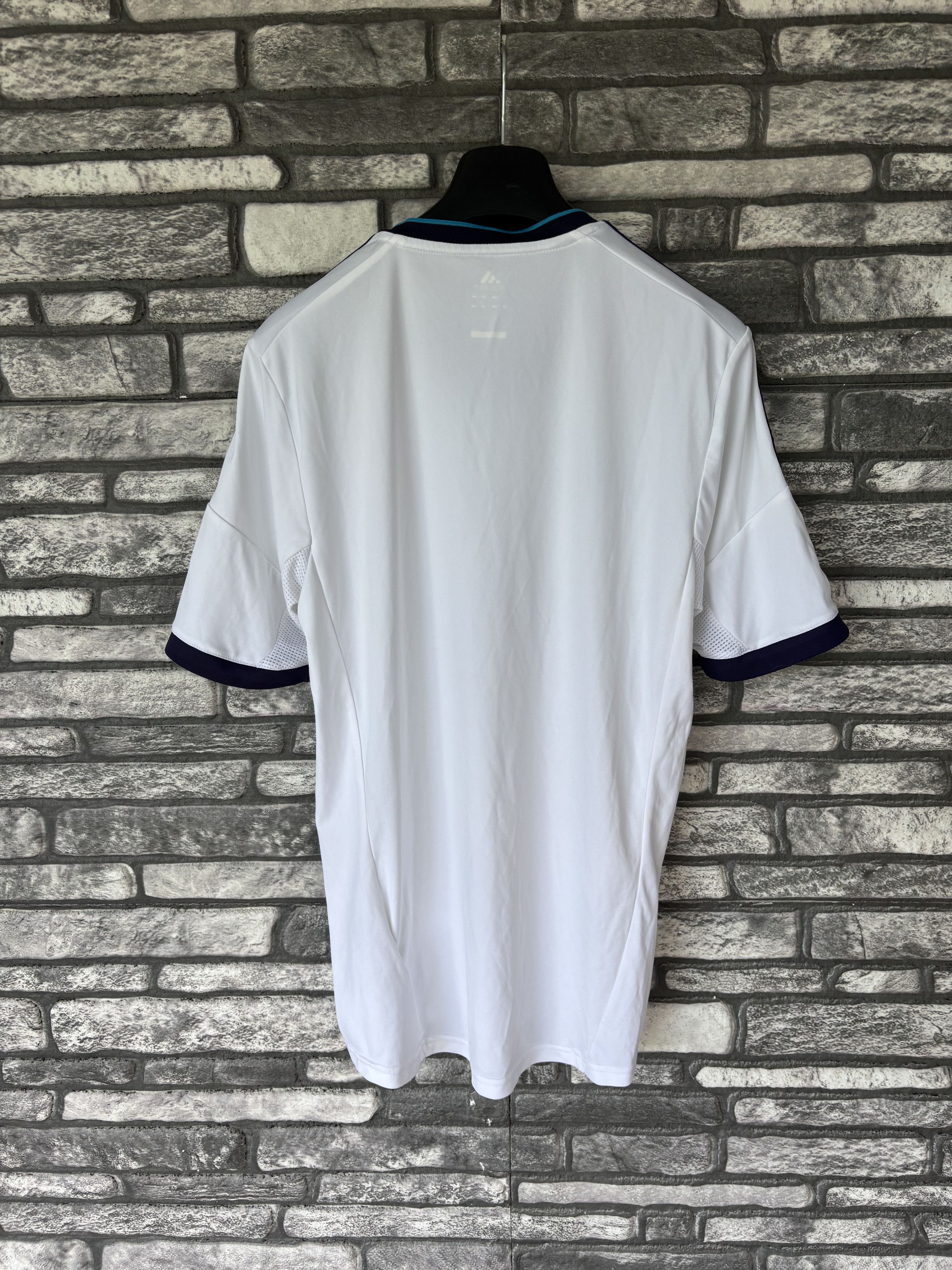 Adidas Real Madrid 2012/13 Home Shirt | L | Official | adidas Size US L / EU 52-54 / 3 - 3 Thumbnail
