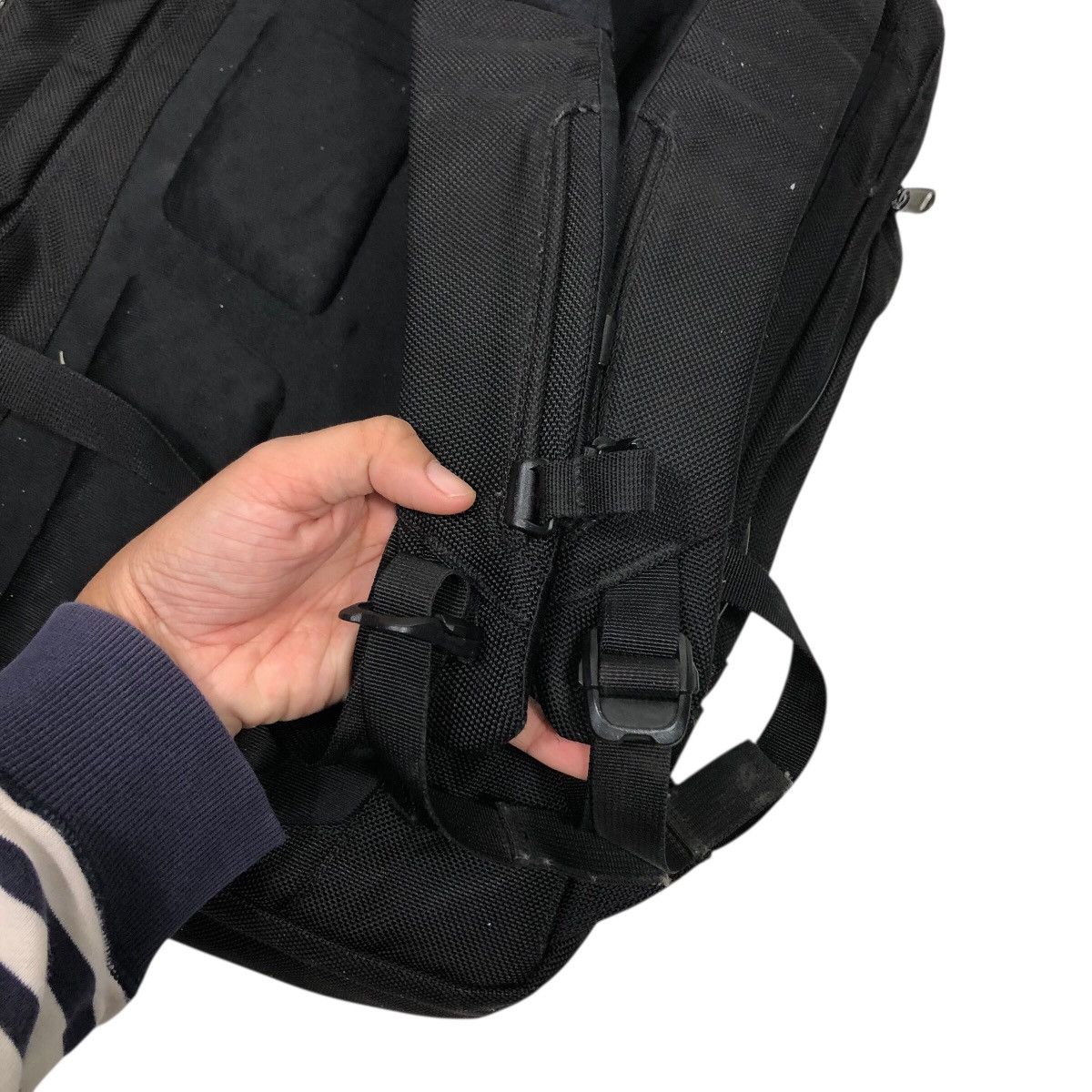 The North Face 📌Rich Black Back Pack The North Face Shuttle Series Size ONE SIZE - 17 Thumbnail