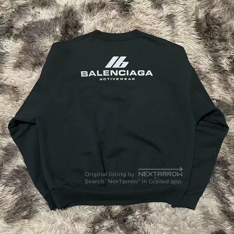 Balenciaga Balenciaga Letter reflective logo round neck sweater Size US L / EU 52-54 / 3 - 2 Thumbnail
