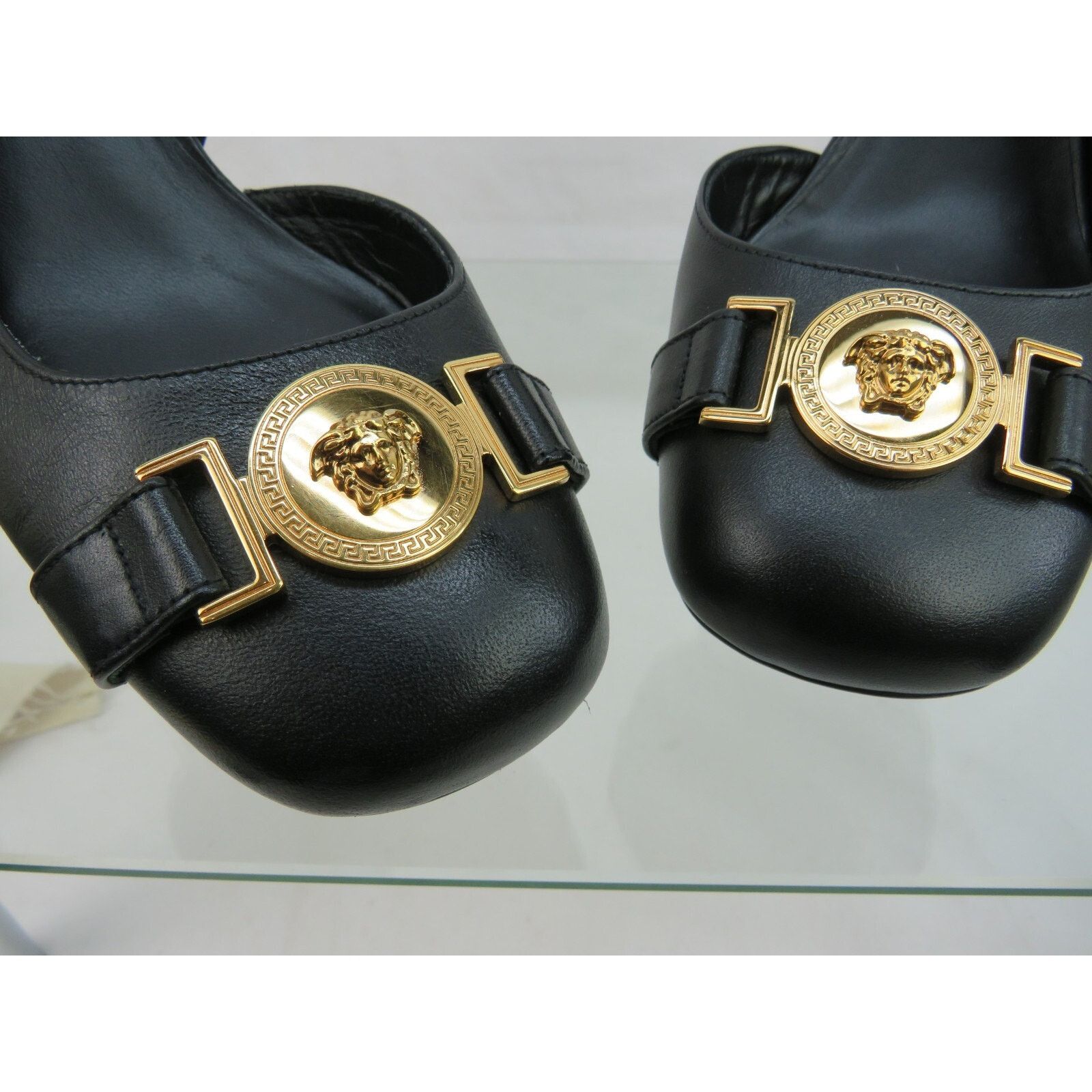 Versace VERSACE BLACK LEATHER GOLD MEDUSA LOGO SANDAL LOW PUMPS 39 9 Size US 9 / IT 39 - 4 Thumbnail