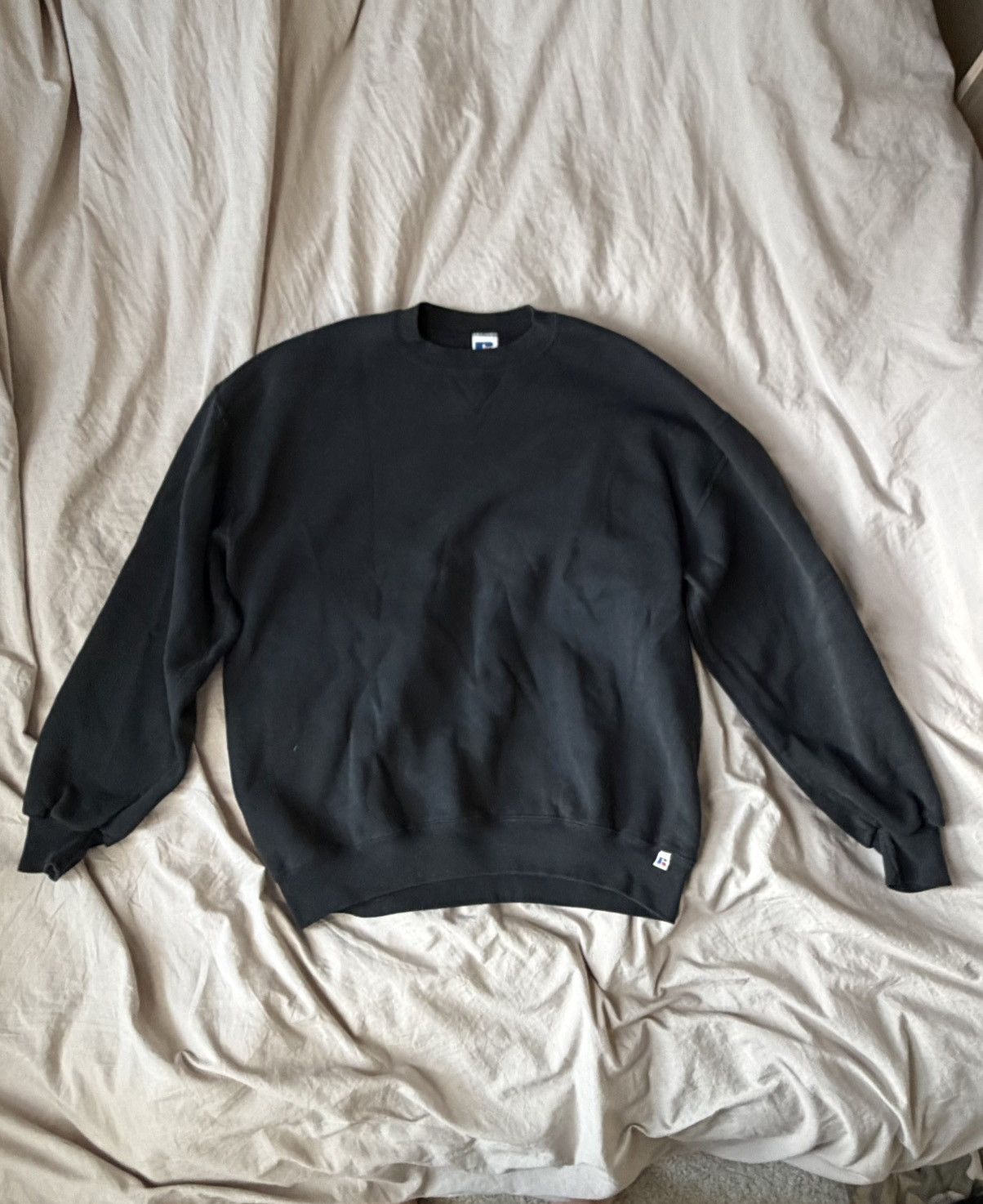 Russell Athletic Russell Athletics Vintage Black Crewneck Sweater Size US XL / EU 56 / 4 - 1 Thumbnail