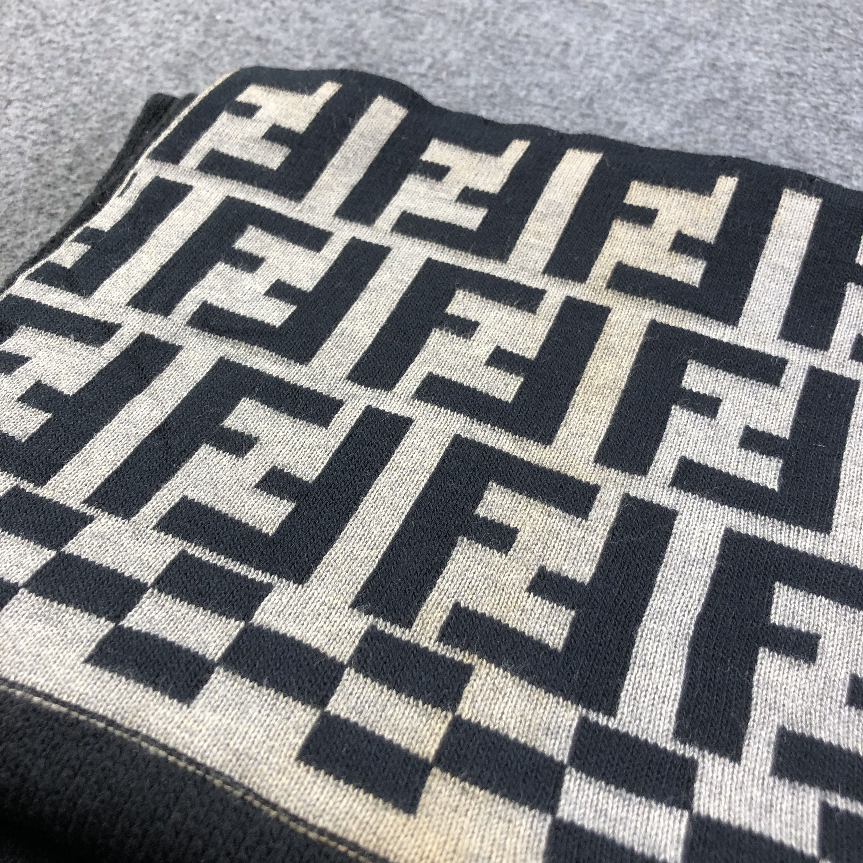 Japanese Brand Fendi Monogram Wool Scarf Muffler V1721 Size ONE SIZE - 6 Thumbnail