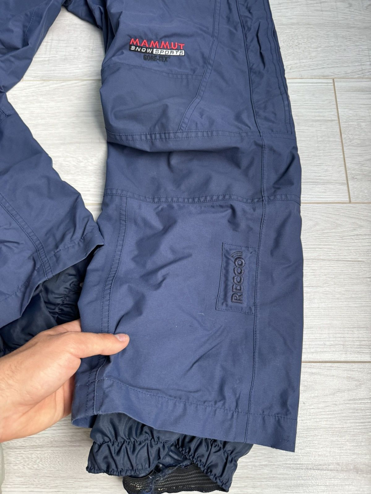 Mammut Vintage Jumpsuit Mammut Gore Tex ski pants recco system Size US 32 / EU 48 - 3 Thumbnail