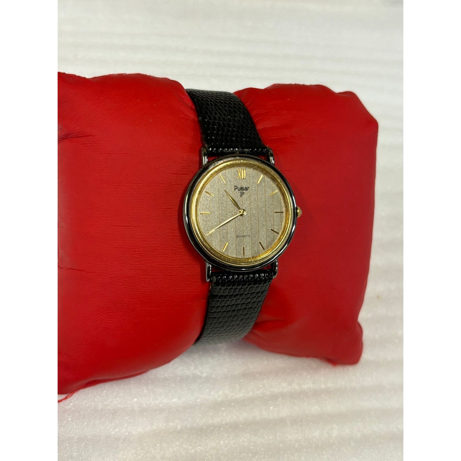 Pulsar Pulsar V320-6049 Genuine Leather Unisex Watch! New Battery! Size ONE SIZE - 8 Thumbnail