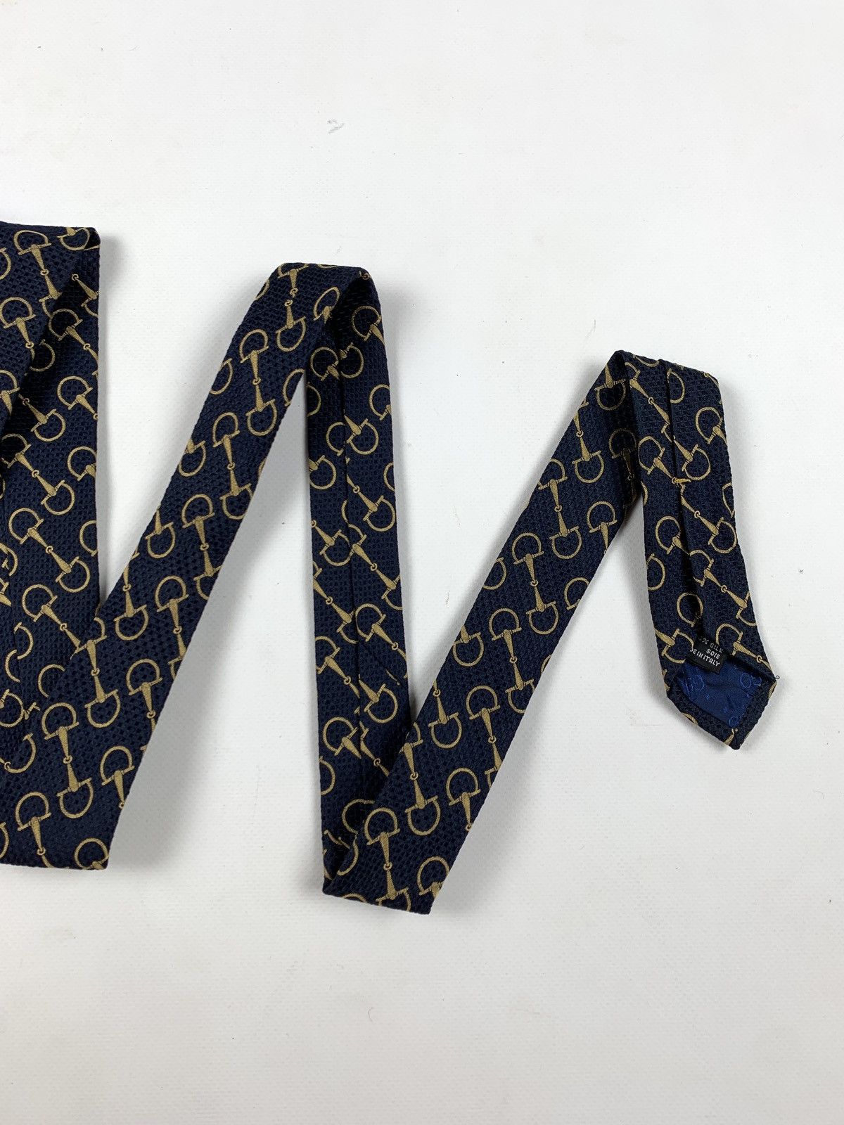 Gucci Vintage Gucci Silk Navy Blue Tie Size ONE SIZE - 4 Thumbnail