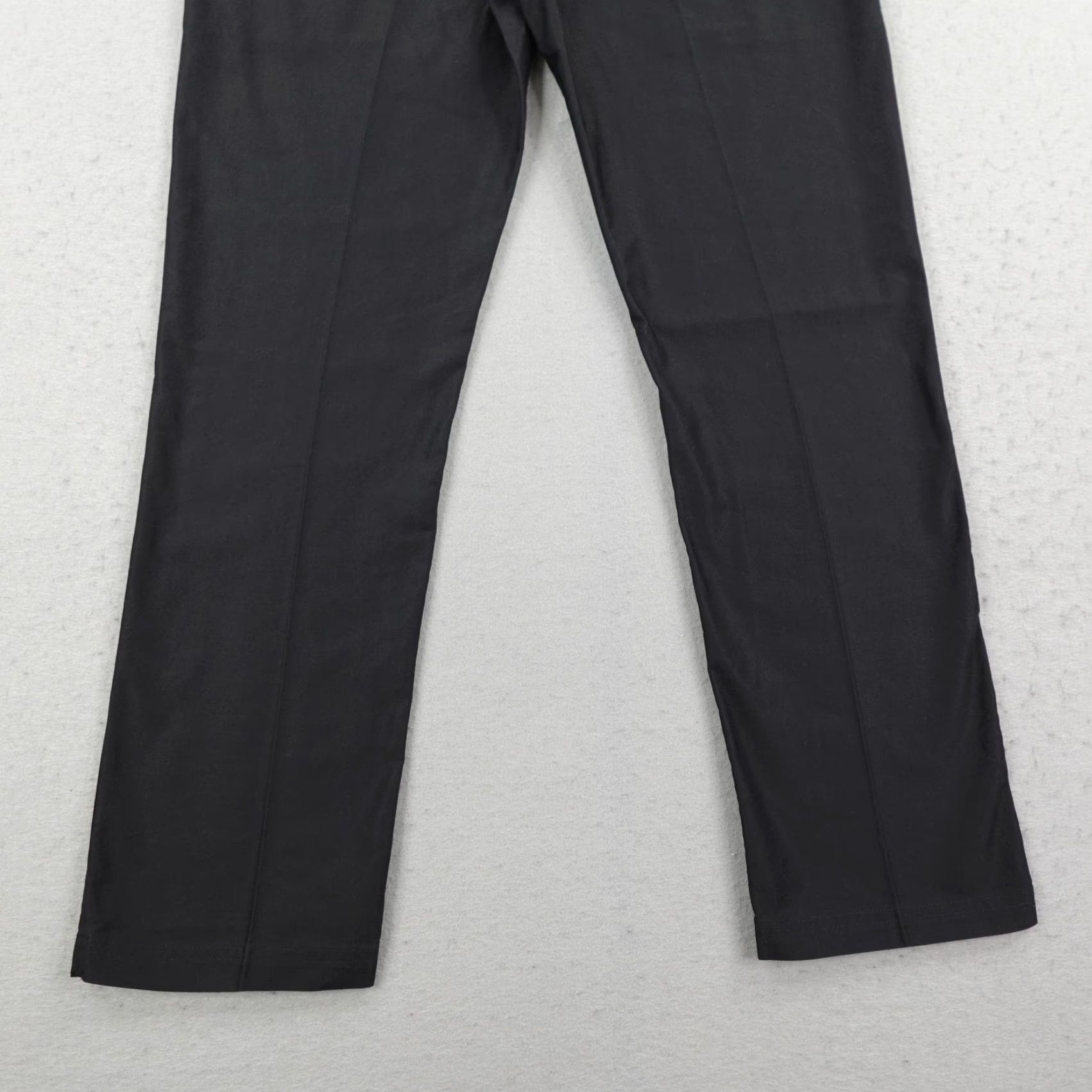Oakley Oakley Pants Men 33x32 Black Chino Golf Regular Straight Leg Cotton Blend Slacks Size US 33 - 6 Thumbnail