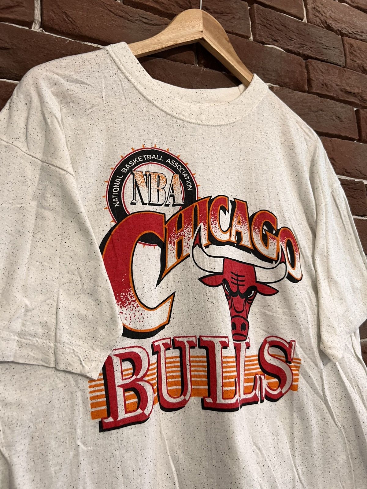 NBA Vintage 90s Magic Chicago Bulls Basketball NBA Tee Jordan Size US L / EU 52-54 / 3 - 3 Thumbnail