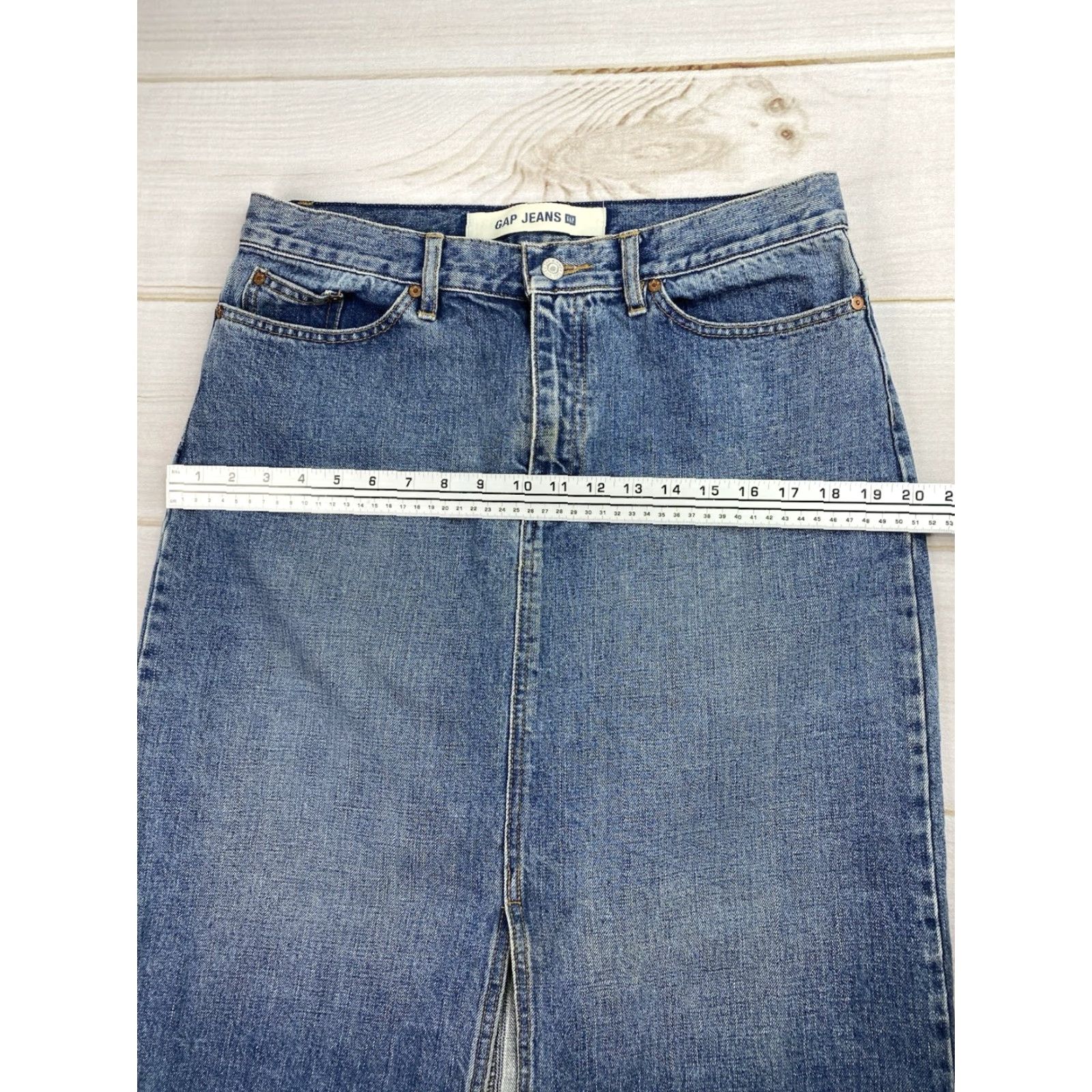 Gap Gap Jeans Long Denim Maxi Skirt Sz 10 Medium Wash Distressed Front Slit Retro Skirt Womens Size 10 Blue Cotton Denim Midi? Long Size 32" / US 10 / IT 46 - 5 Thumbnail