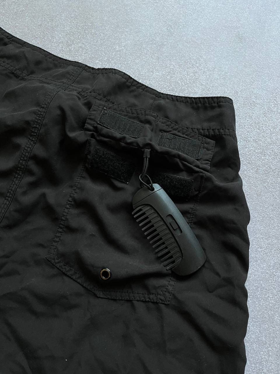 Vintage Oakley Black Nylon Shorts Y2K 34