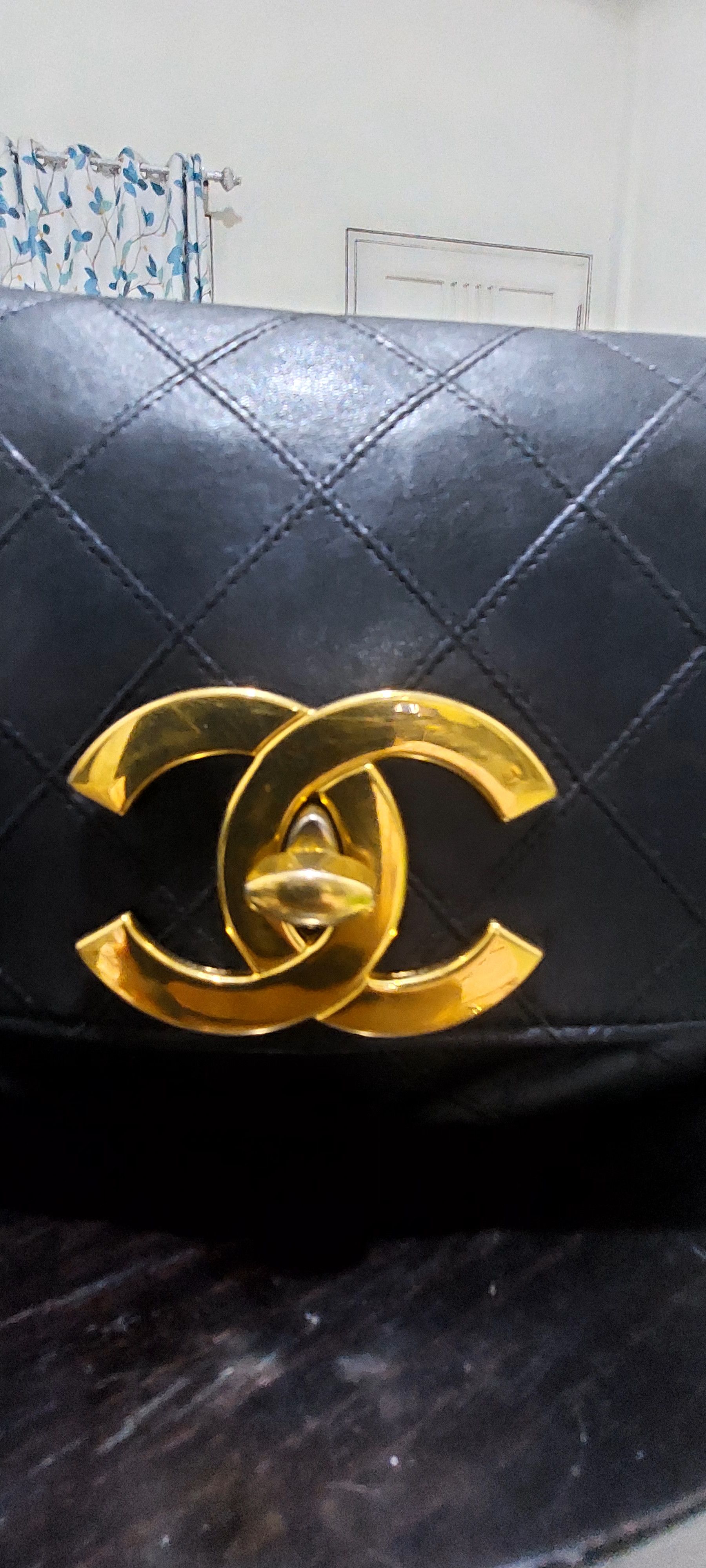 Chanel Chanel Big Logo Cross Body Size ONE SIZE - 2 Thumbnail
