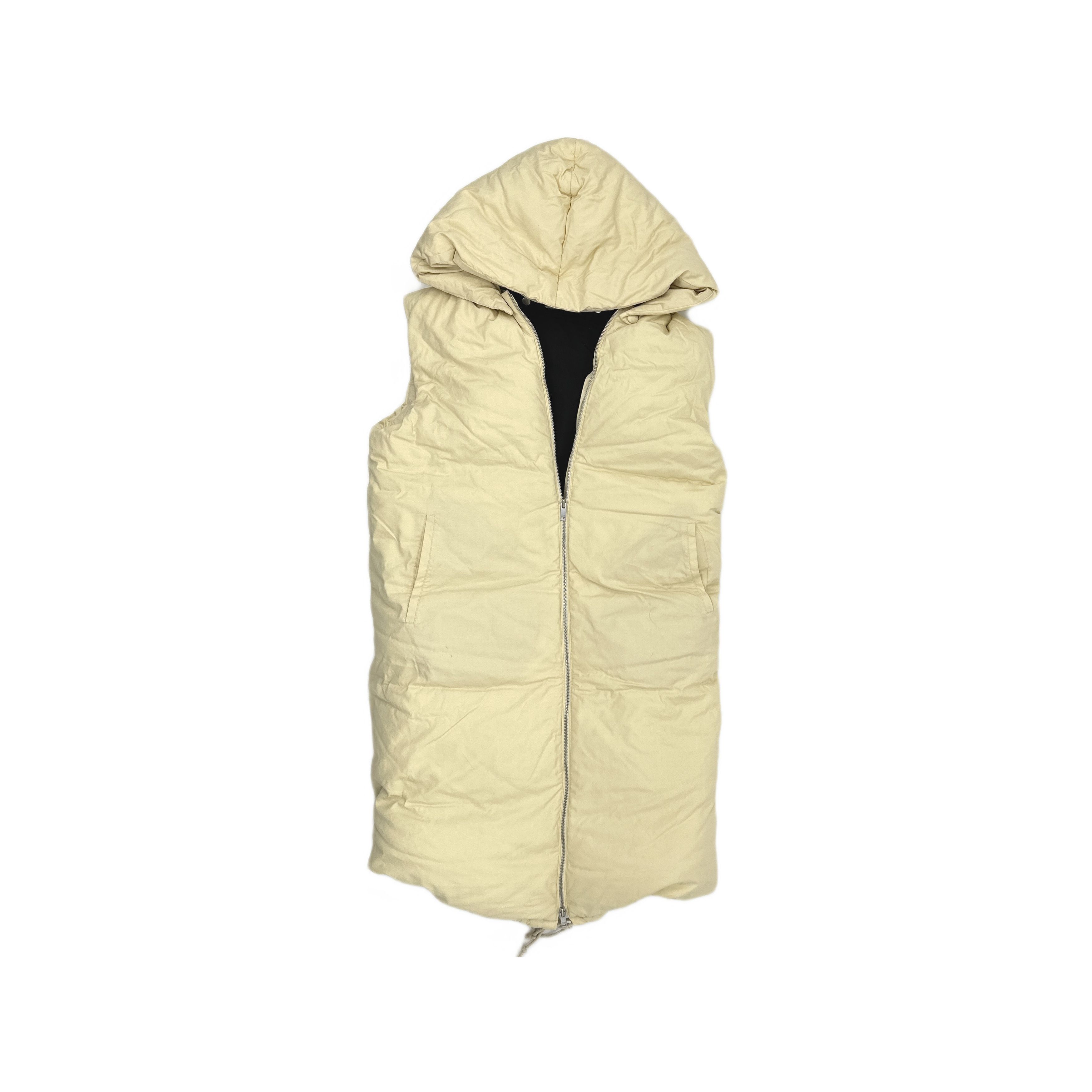 Celine CELINE Down Hooded Vest Size 34 Size XS / US 0-2 / IT 36-38 - 1 Thumbnail