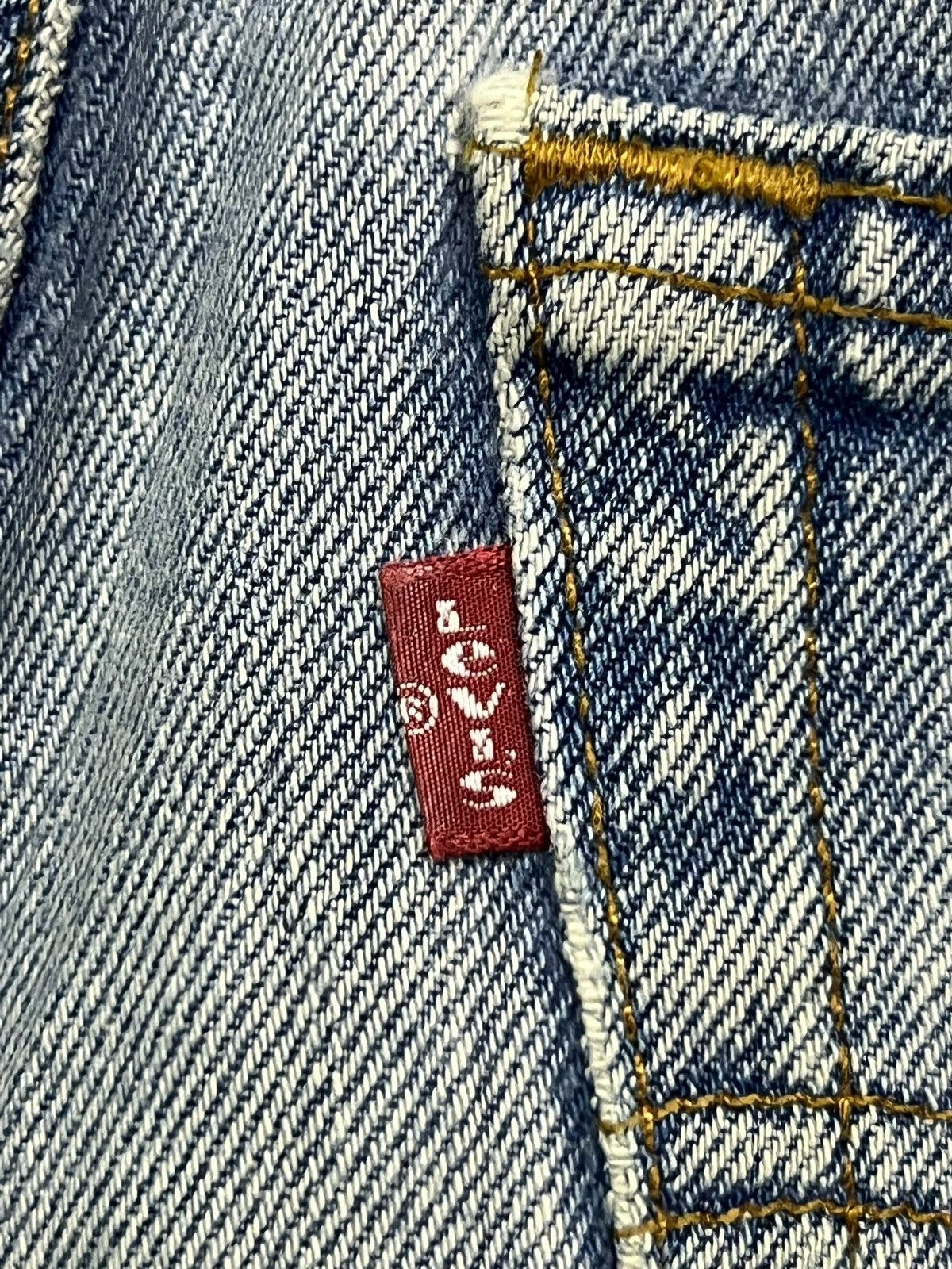 Levi's Vintage 00s Levi’s 501 - Faded Light Wash, Heavy Distressed Size US 30 / EU 46 - 14 Thumbnail