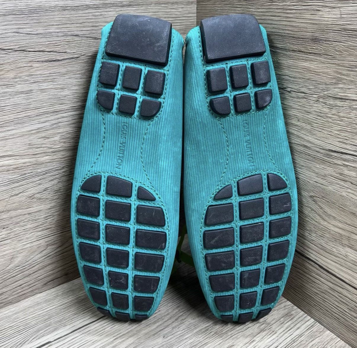 Louis Vuitton Louis Vuitton Monte Carlo Green & Silver LV Logo Loafers J41 Size US 9 / EU 42 - 5 Thumbnail