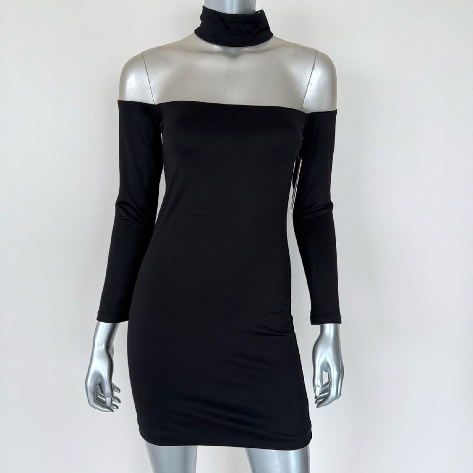 Alice + Olivia NWT!!! Alice and Olivia women dress size 6 Retail 345$ Size M / US 6-8 / IT 42-44 - 2 Thumbnail