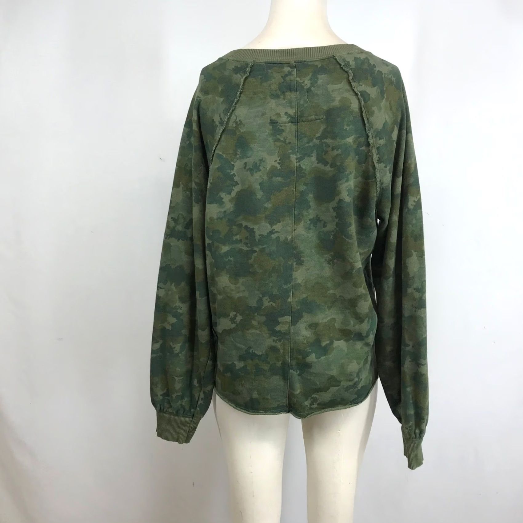 Vintage Pilcro and the Letterpress Camouflage Sweatshirt Green V-Neck Pullover Womens Small Size S / US 4 / IT 40 - 5 Thumbnail