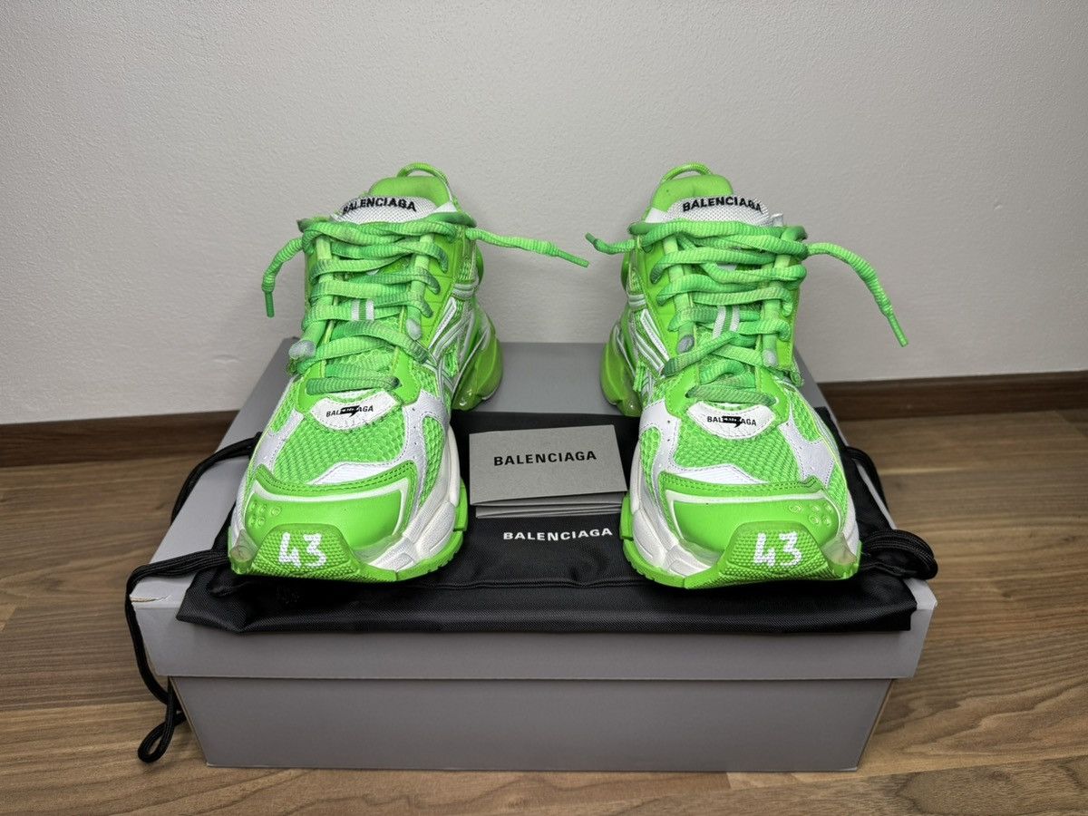 Balenciaga Balenciaga Runner Fluo Green Size US 10 / EU 43 - 4 Thumbnail