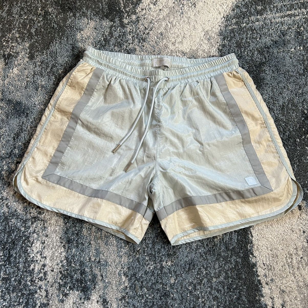 Kith × Ronnie Fieg 2024 SPRiNG KiTH WASHED NYLON DYLAN SHORTS POWDER Size US 33 - 12 Thumbnail