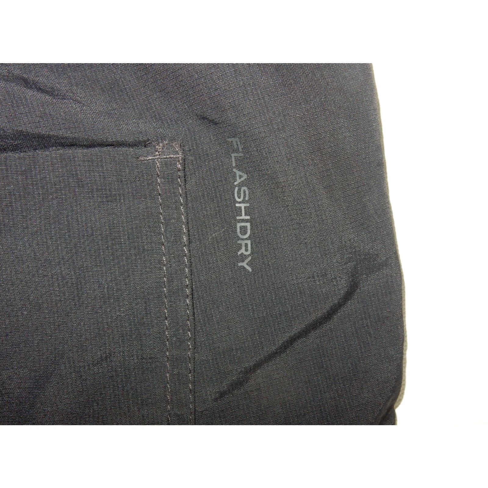 The North Face The North Face Men's Shorts Size 40 Black Solid Chino Flat Front Polyester 42 Waist 9 Inseam Mens Size US 40 / EU 56 - 4 Thumbnail