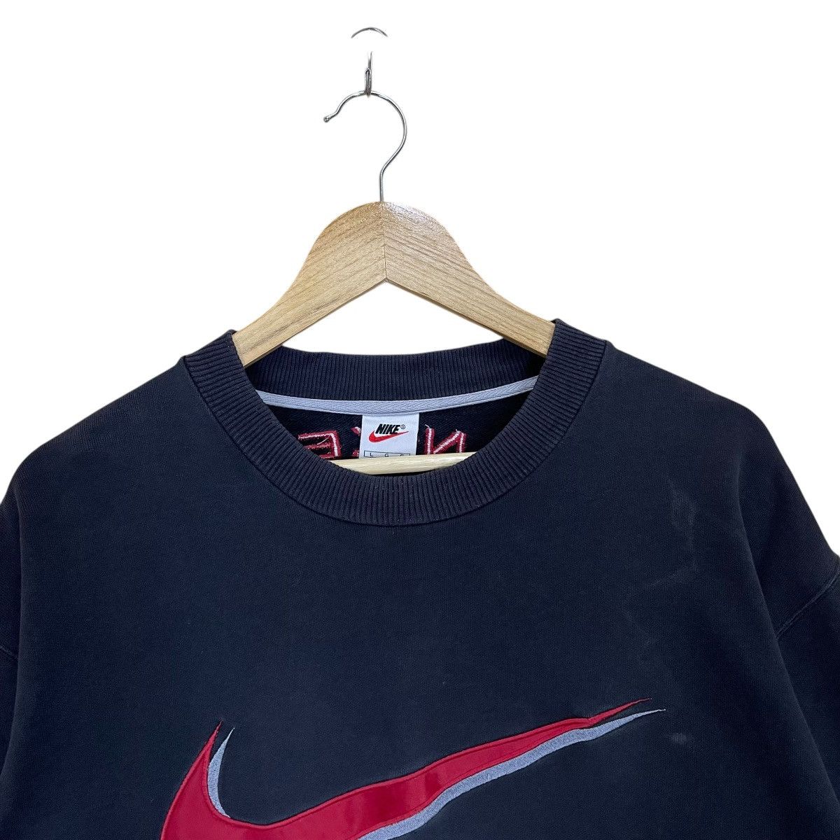 Vintage Vintage 90s Nike Swoosh Crewneck Sweatshirt Size US L / EU 52-54 / 3 - 4 Thumbnail