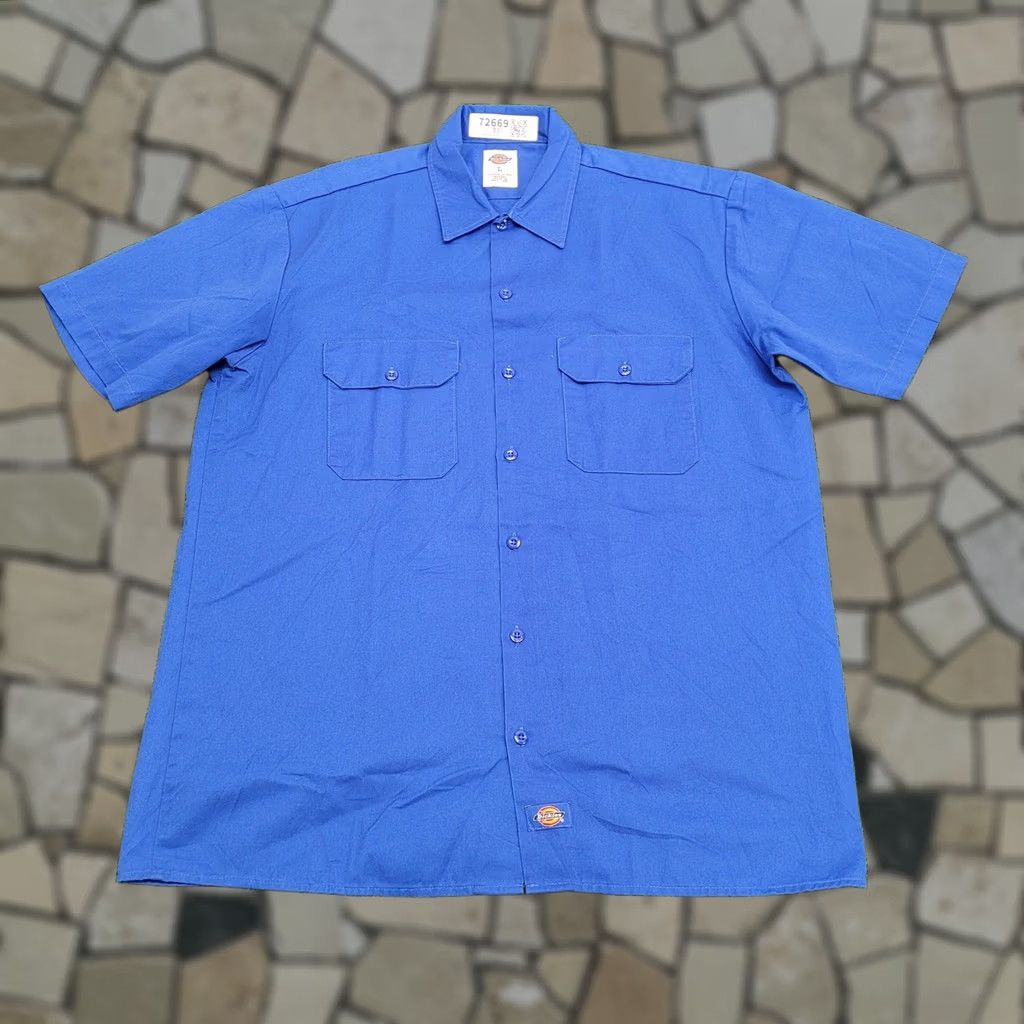 Dickies VINTAGE Dickies Button Shirt Baggy Large 24x31 2000s Y2K Casual Workwear Mens Short Sleeve Blue Collar Size US L / EU 52-54 / 3 - 1 Thumbnail