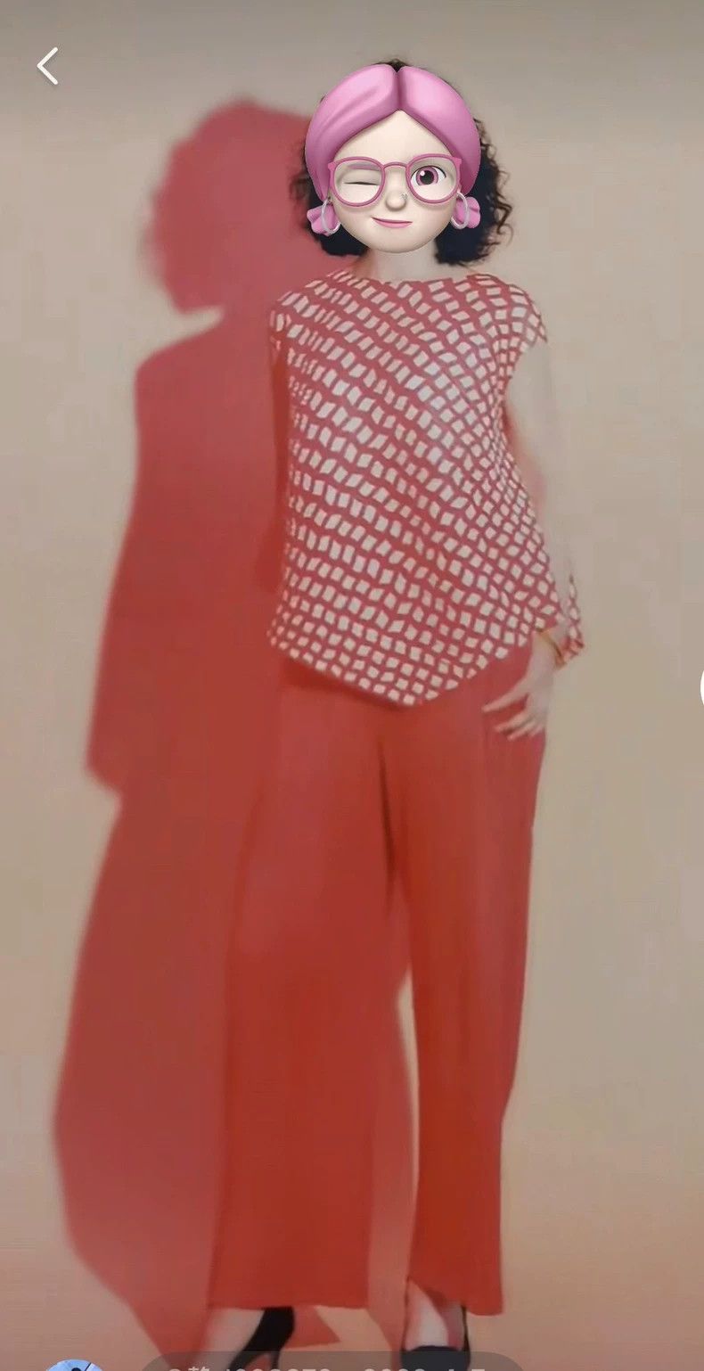 Issey Miyake Issey Miyake size:3 Red and white pleated short-sleeved sh Size S / US 4 / IT 40 - 2 Thumbnail