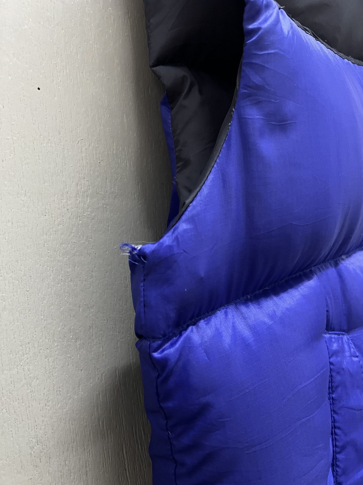 The North Face Vintage The North Face 700 Down Vest puffer blue black Size US M / EU 48-50 / 2 - 18 Thumbnail