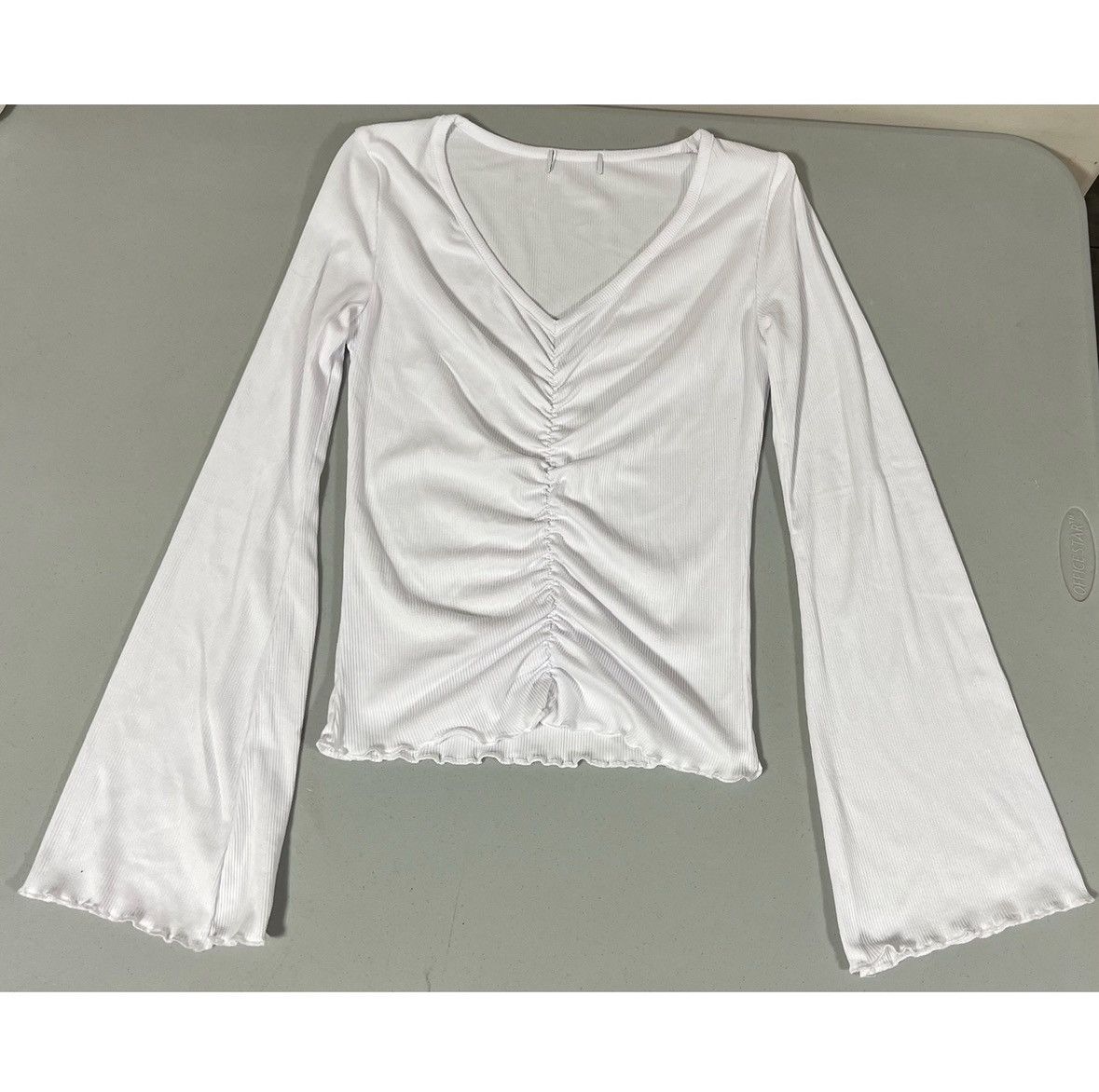 PRINCESS POLLY White Ruched V-Neck Long Sleeve Shirt Top Blouse Tee Size M🤍 Size M / US 6-8 / IT 42-44 - 2 Thumbnail
