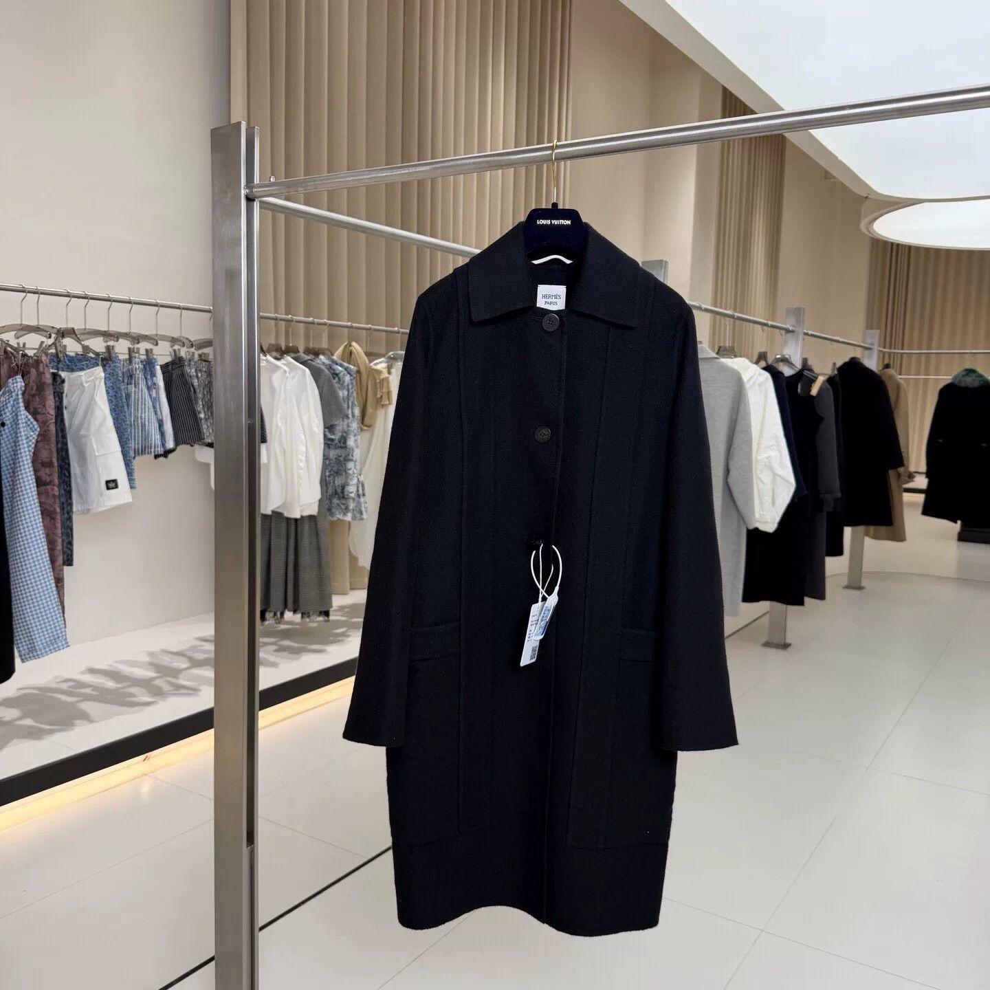 Hermes Hermes Black Wool Single-Breasted Coat 38 Size US S / EU 44-46 / 1 - 1 Thumbnail