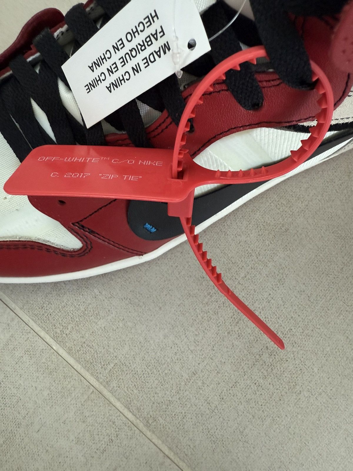 Jordan Brand × Off-White Off-White x Air Jordan 1 Chicago Size 14 Excellent Condition Size US 14 / EU 47 - 10 Thumbnail
