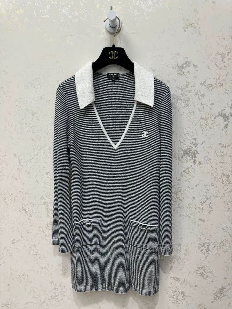 Chanel Chanel 23 Early Spring Vacation Series Black and White Str Size XS / US 0-2 / IT 36-38 - 1 Thumbnail