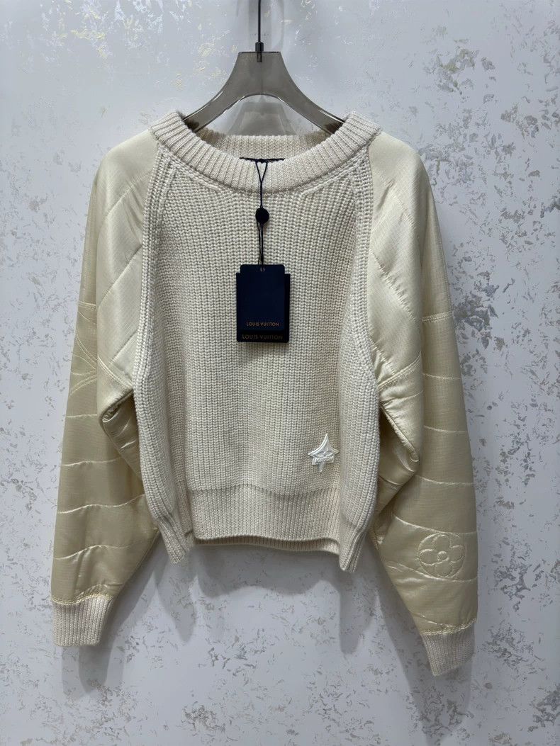 Louis Vuitton Louis Vuitton Goose-yellow wool knit sweater Size M / US 6-8 / IT 42-44 - 1 Thumbnail