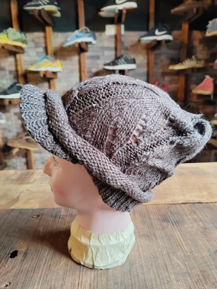 If Six Was Nine Vintage Japanese Style Punk Crochet Big Beanie Snowcap Size ONE SIZE - 1 Thumbnail
