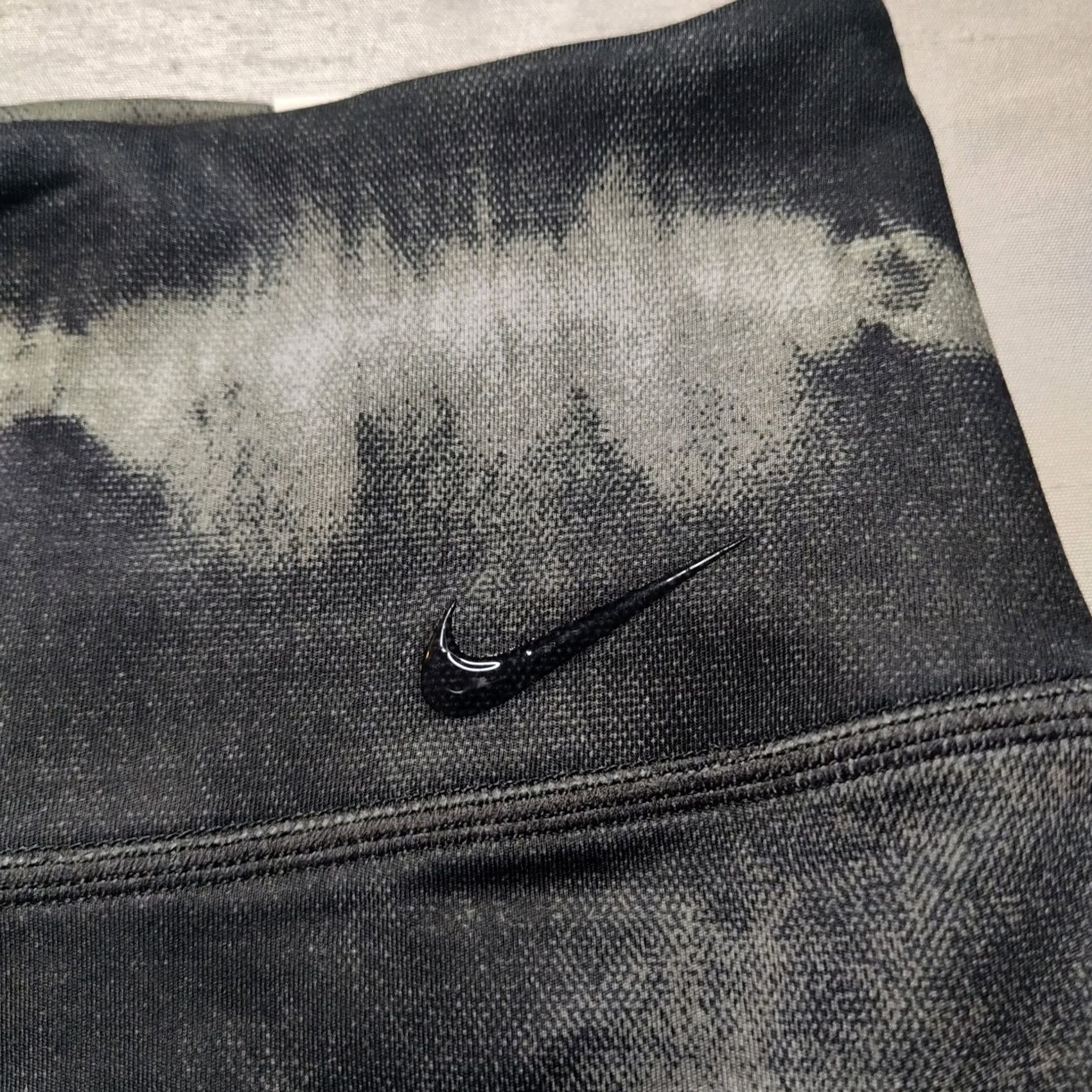 Nike Nike One Luxe DRI-FIT Black Dye Tight Fit 7" Training Shorts Women L NEW Size 36" / US 14 / IT 50 - 7 Thumbnail
